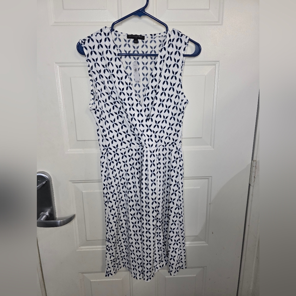 NWT Banana Republic Factory Sleeveless Dress Blue‎ And White Size Small